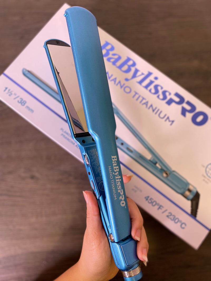 Plancha de Cabello Babyliss Ultra Ligero Nano Titanium 1-1/2" Doble Voltaje - MegaStore