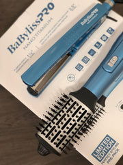 Combo Babyliss Plancha Ionica 1-1/4" Y Cepillo Secador 2.5" - MegaStore